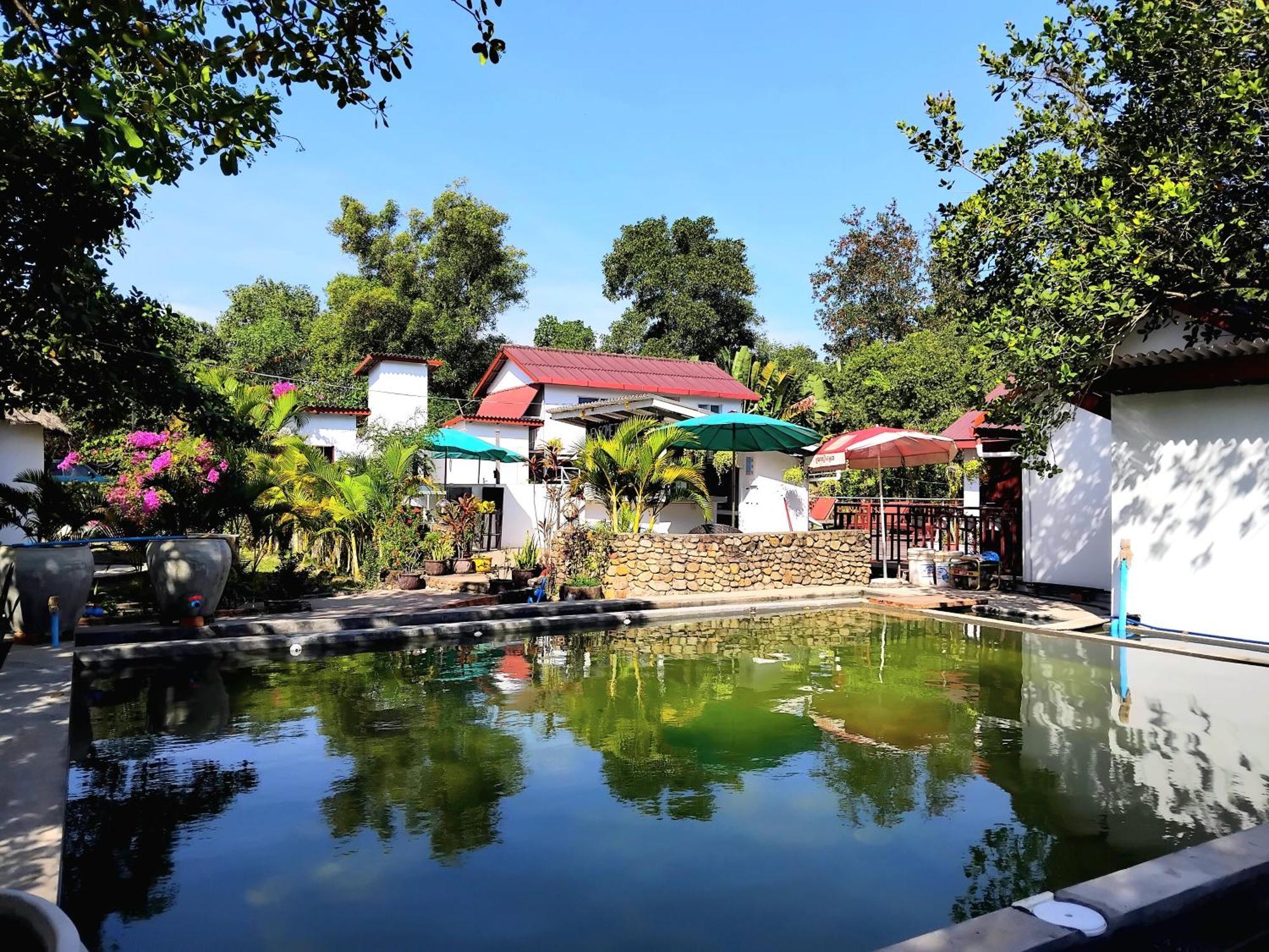 Bohemiaz Resort And Spa Kampot Exterior foto